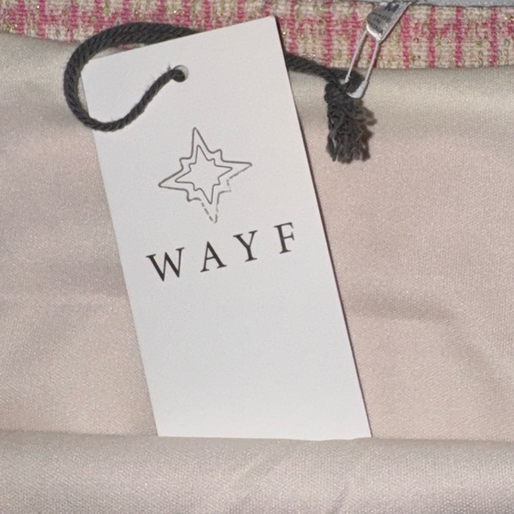 Pink Skirt with zipper by brand WAYF - Picture 6 of 6